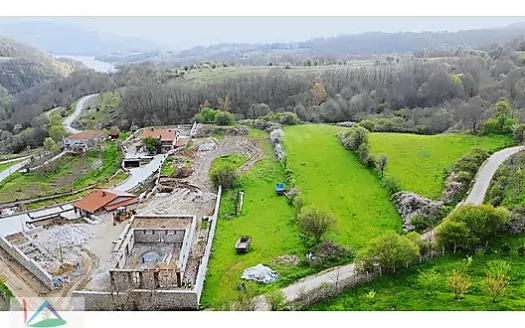 KIRKLARELİ KARADERE KÖYÜNDE DOĞA İÇİ 1.266 M2 İMARLI ARSA